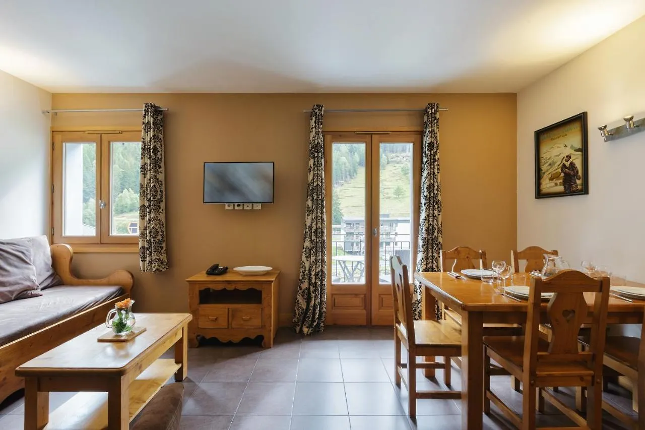 Vallorcine Apartments - Happy Rentals