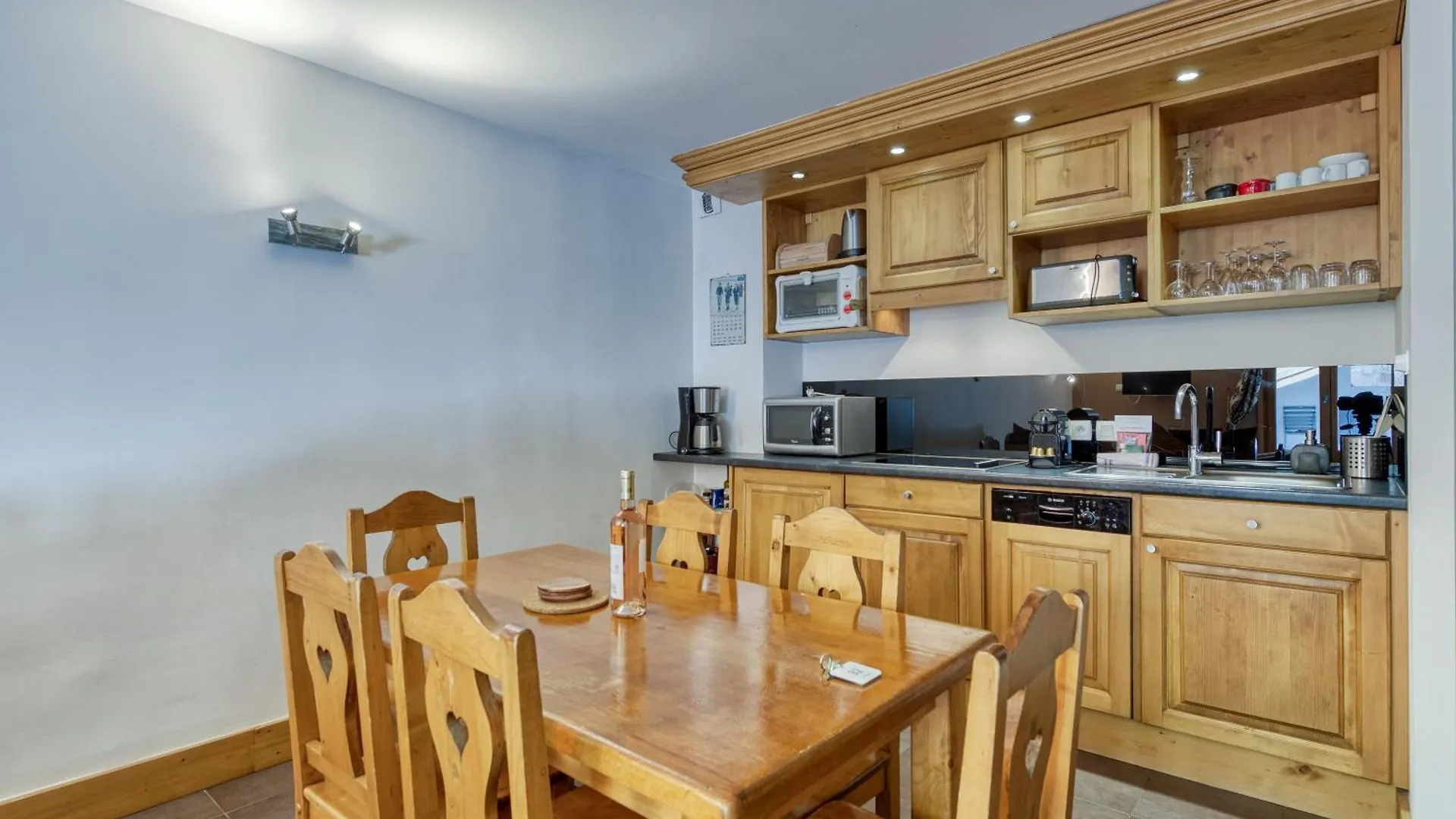 Vallorcine Apartments - Happy Rentals