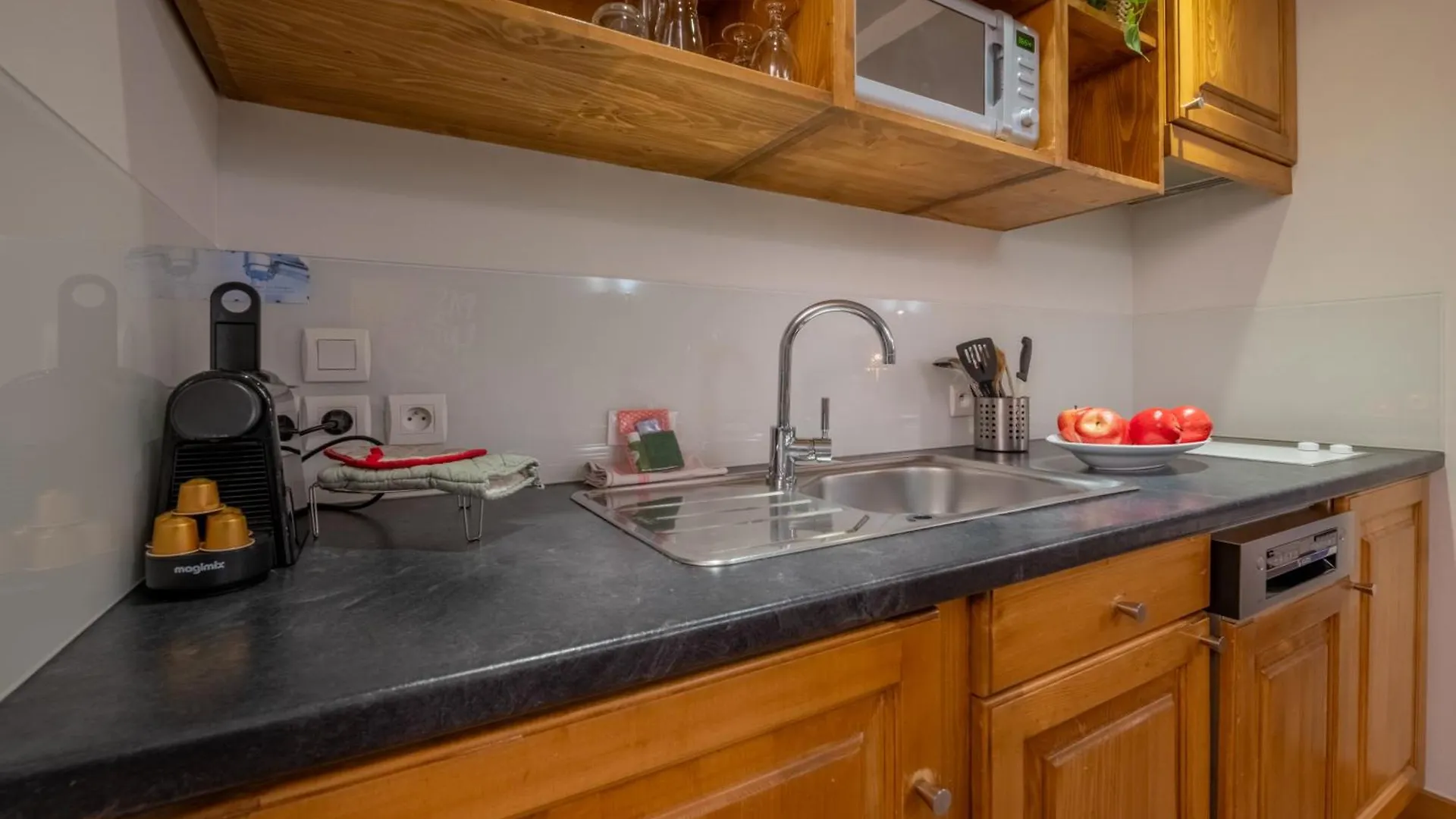 Vallorcine Apartments - Happy Rentals