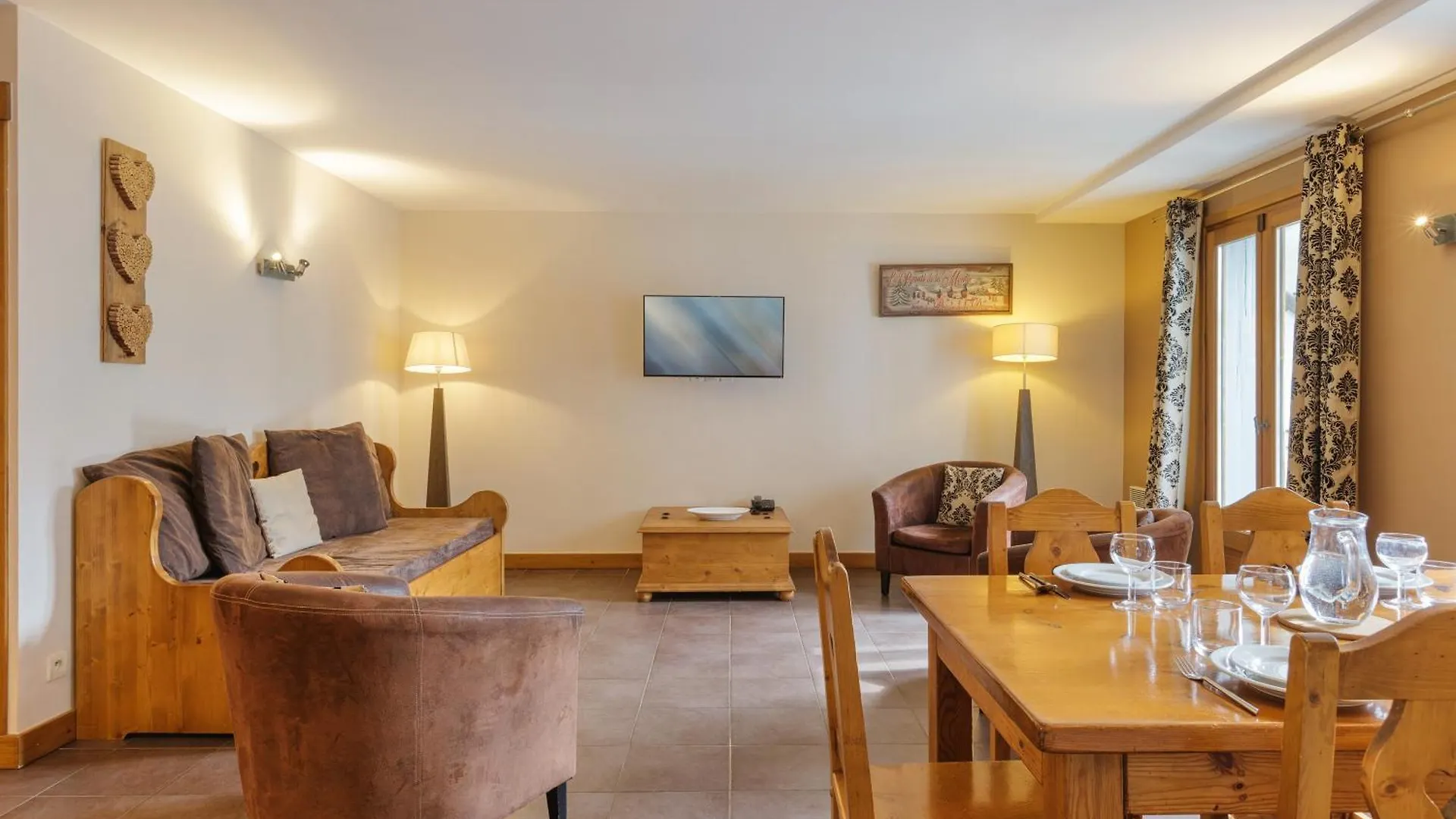 Vallorcine Apartments - Happy Rentals