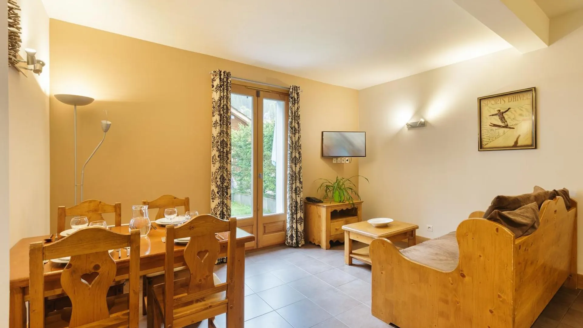 Vallorcine Apartments - Happy Rentals